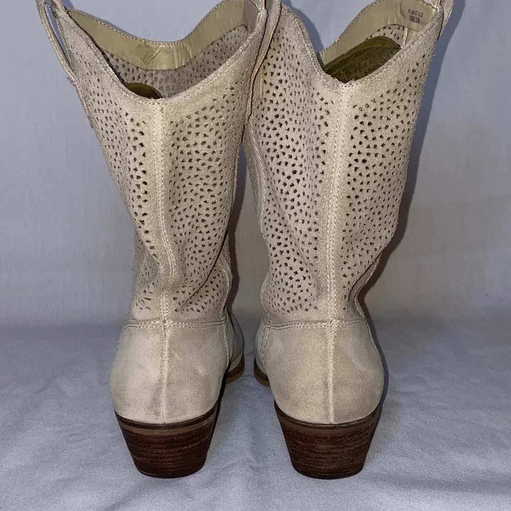 BCBGeneration Perforated Heeled Boots - Picture 4 of 13